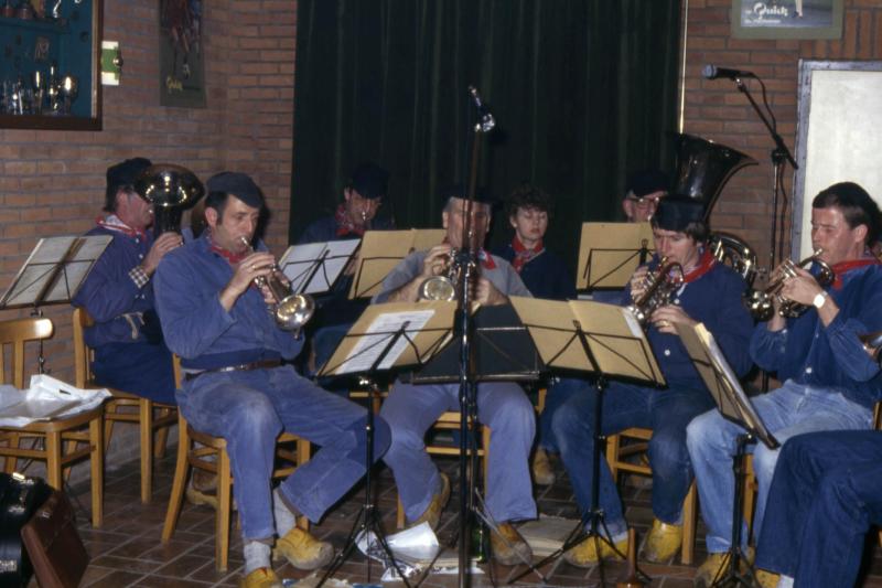 Foto 1336105590